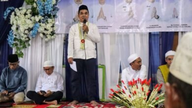 Pemprov Kalsel Pererat Silaturahmi Ramadan di Desa Handil Purai, Serahkan Bantuan Keagamaan dan Sosial