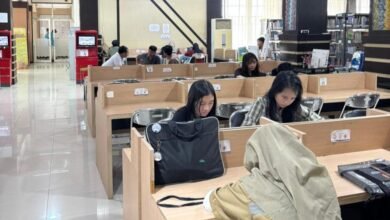 Ngabuburit Sambil Membaca, Warga Padati Perpustakaan Palnam di Bulan Ramadan