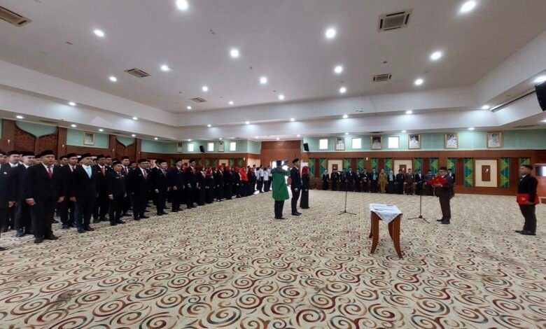 Pemprov Kalsel Lantik 116 Pejabat Fungsional dan Serahkan SK CPNS STTD 2025