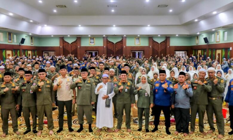 Syukuran HUT Satpol PP ke-76, Satlinmas ke-67 dan Damkar ke-107, Pemprov Kalsel Perkuat Profesionalitas dan Pelayanan kepada Masyarakat