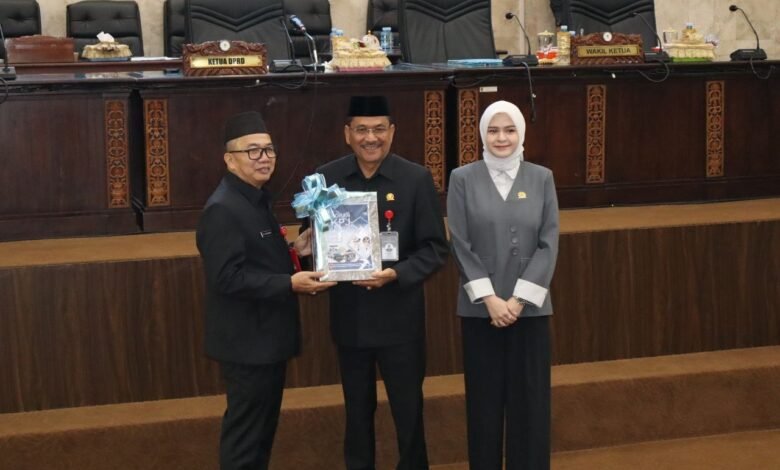 Pemprov Kalsel Sampaikan LKPJ 2025, Indikator Pembangunan Tunjukkan Tren Positif