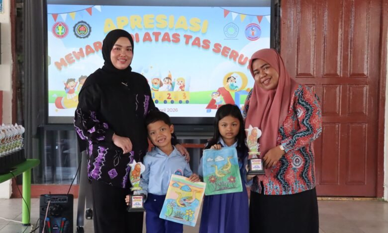 Ikuti Kegiatan Apresiasi Anak, PAUD Citra Indonesia Ajak Anak-Anak Mewarnai Tas Serut