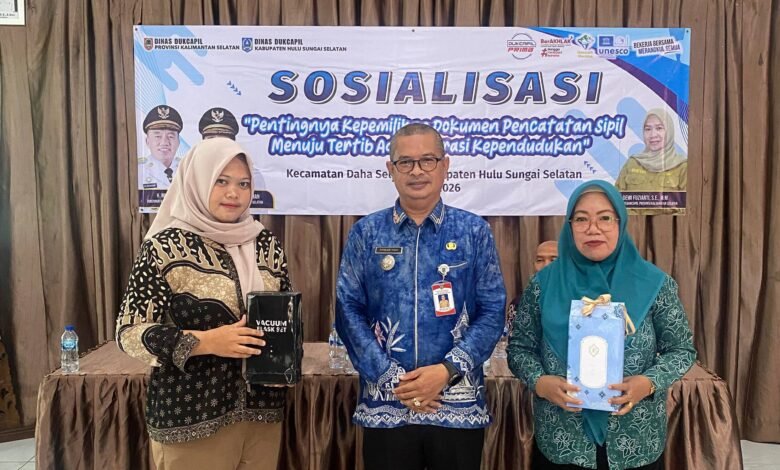 Disdukcapil Kalsel dan HSS Perkuat Kesadaran Masyarakat Akan Pentingnya Dokumen Kependudukan