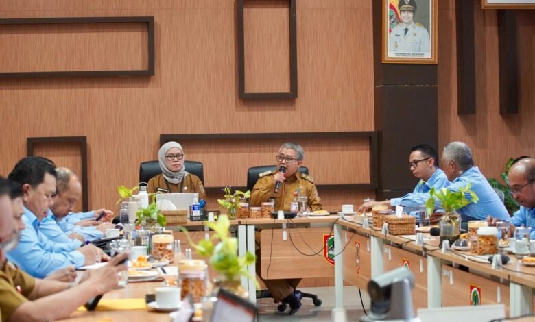 Dishut Kalsel dan Tenaga Ahli Gubernur Sinkronkan Strategi Pengelolaan Kehutanan Berkelanjutan