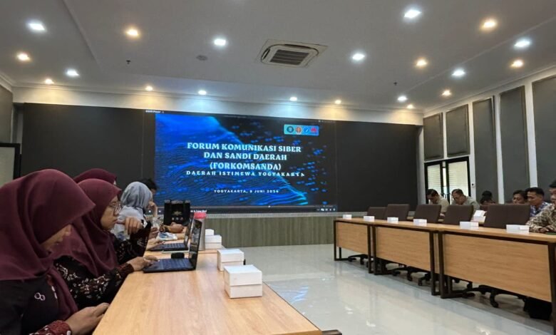 Perkuat Ekosistem Digital, Diskominfo Kalsel Hadiri Forkomsanda di DIY