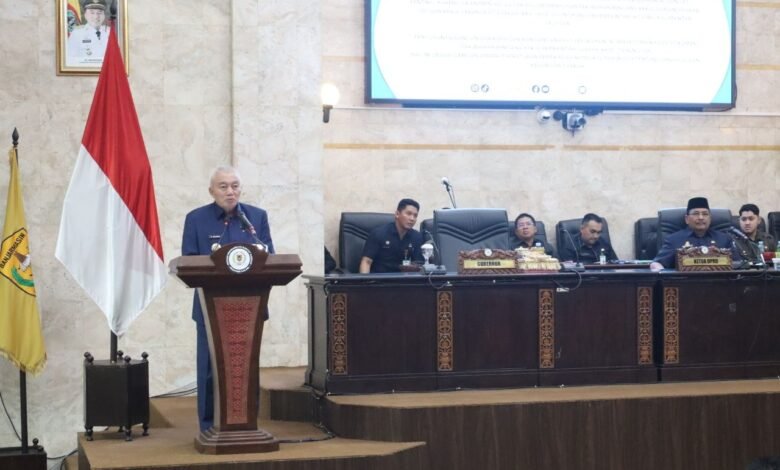Gubernur Muhidin Sampaikan KUPA dan PPAS Perubahan APBD 2026, Pendapatan Daerah Diproyeksikan Naik 5,16 Persen
